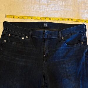 GAP Women's Midnight Blue Straight Leg Jeans